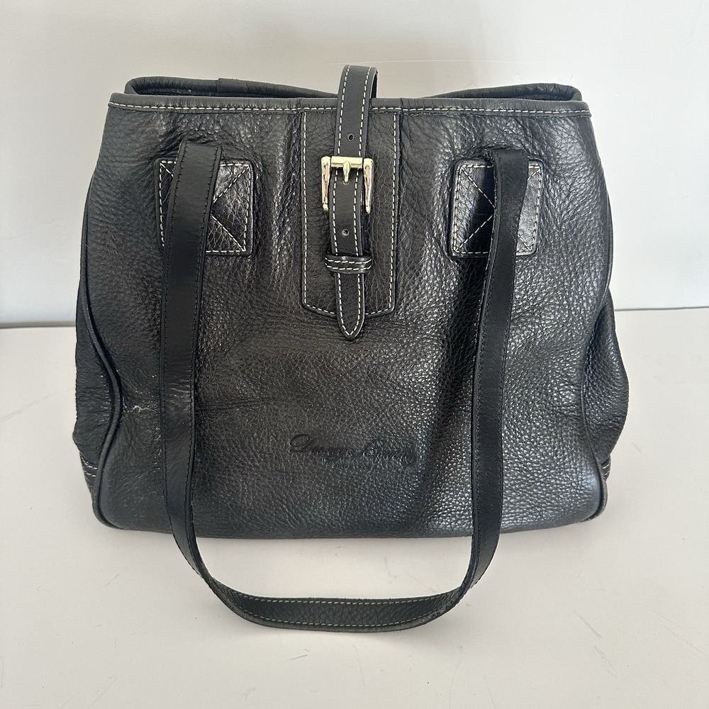 Vintage Dooney &Bourke over the shoulder Black  Leather bag red interior classic
